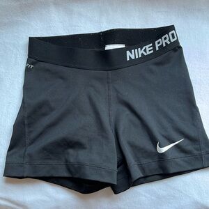 Women’s Nike Pro Dri-Fit short